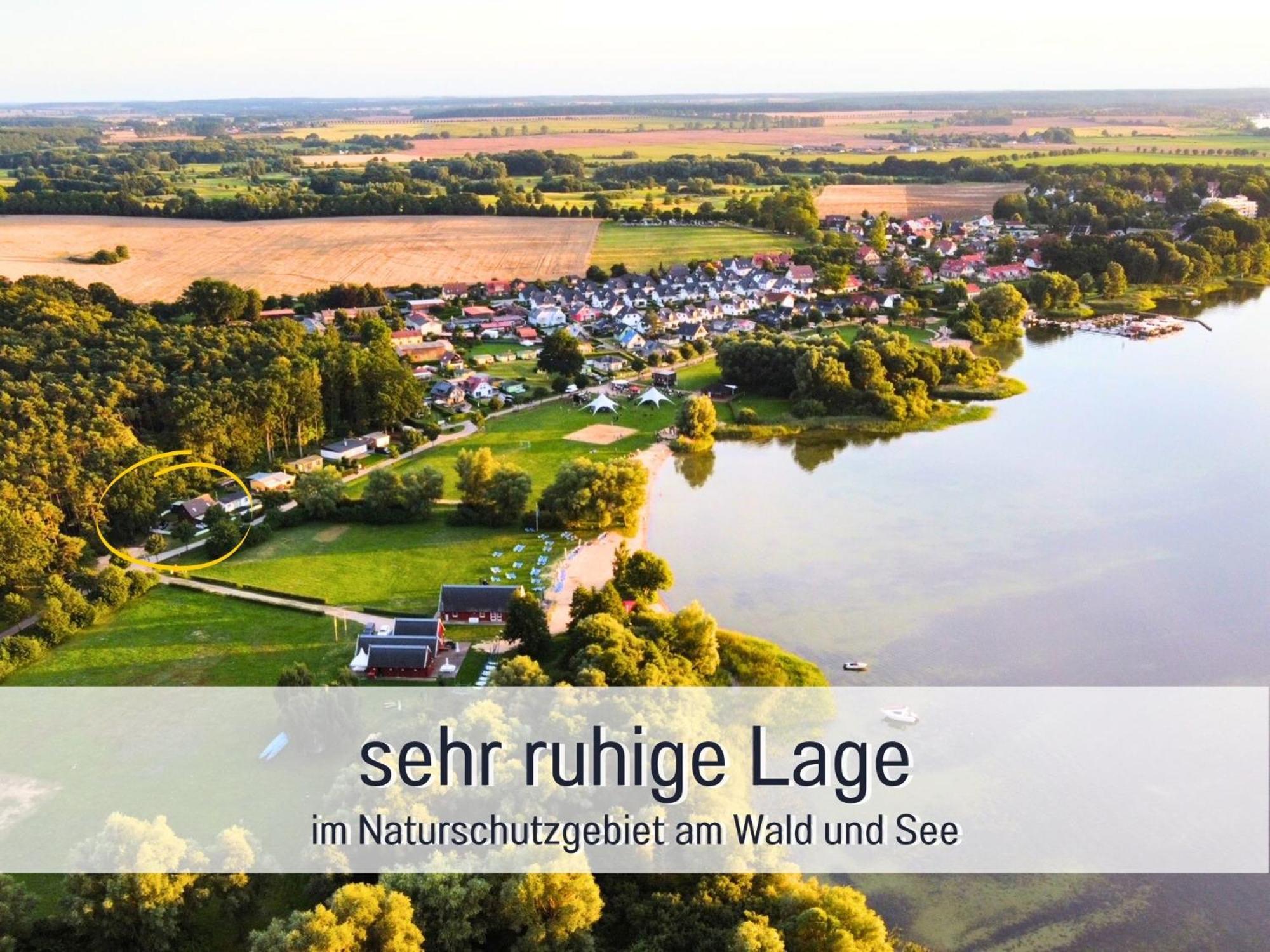 Strandhaus Mathea - Ruhige Lage Direkt Am Fleesensee - Parkplatz, Kamin, Sauna - Familienfreundlich Unter Gohren Luaran gambar